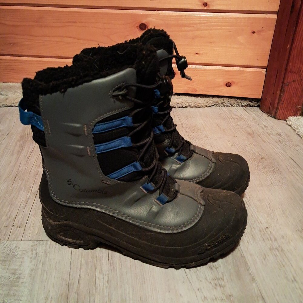 Boys (youth) Columbia Bugaboo Boots Size 6 Blue Grey Black